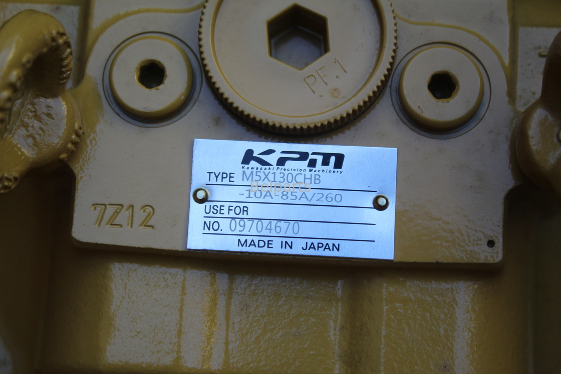 বেল পার্টস খননকারী ZX210-1 E320C E320D সুইং মোটর M5X130 সুইং মোটর কাওয়াসাকি
