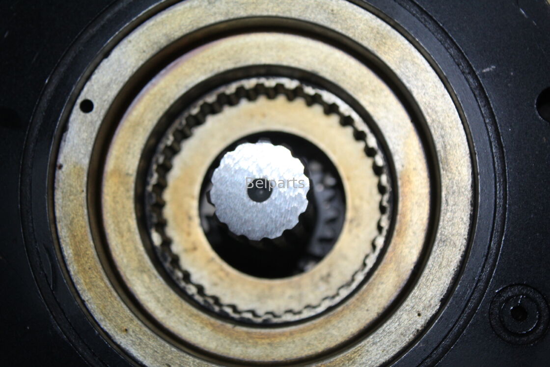 EX60-2 EX60-3 হিটাচ এক্সক্যাভেটর খুচরা যন্ত্রাংশের জন্য ভ্রমণ হ্রাস 9111033 হাঁটা হ্রাসকারী গিয়ারবক্স