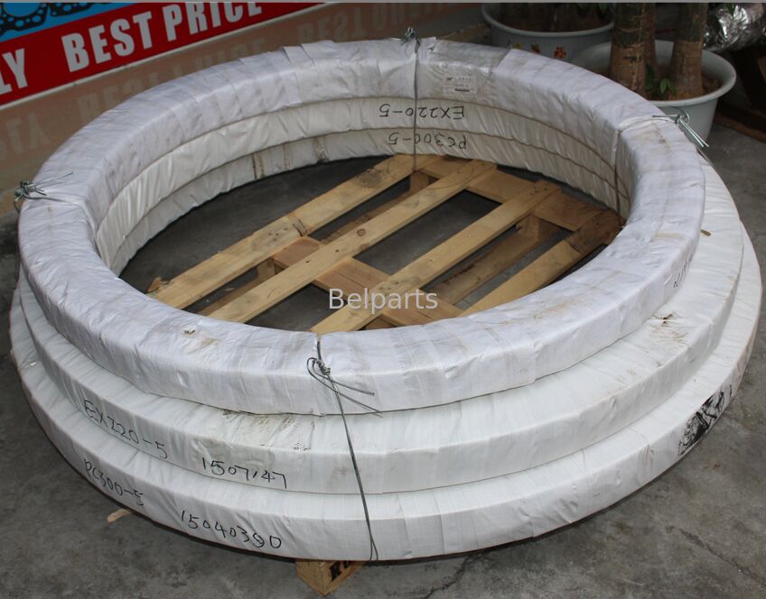 PC300-5 এক্সক্যাভেটর খুচরা যন্ত্রাংশের জন্য স্লিভিং লেয়ারিং T15040390 স্লিভিং রিং সুইং সার্কেল