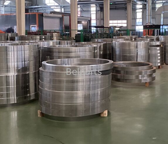 JZ140 JZ140LC জেসিবি এক্সক্যাভেটর খুচরা যন্ত্রাংশ 332/কে8067 সুইং সার্কেল স্লিভ রিংয়ের জন্য স্লিভিং লেয়ারিং